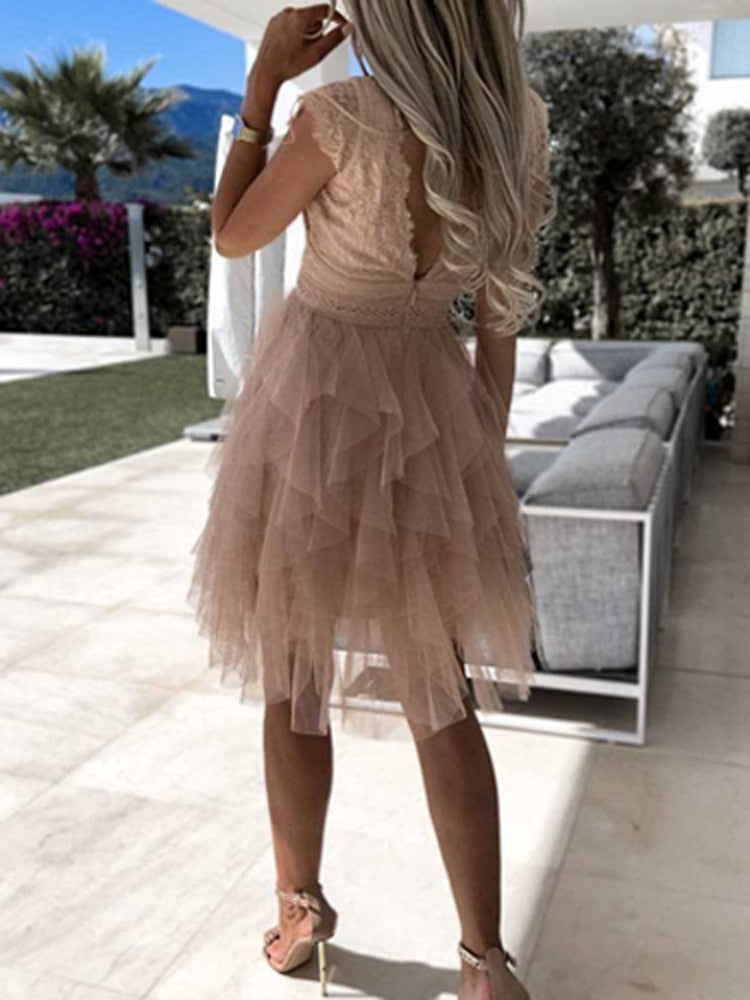 Ella – Lässiges ärmelloses V Ausschnitt Kleid mit Bindegürtel und rückenfreiem Entwerfen