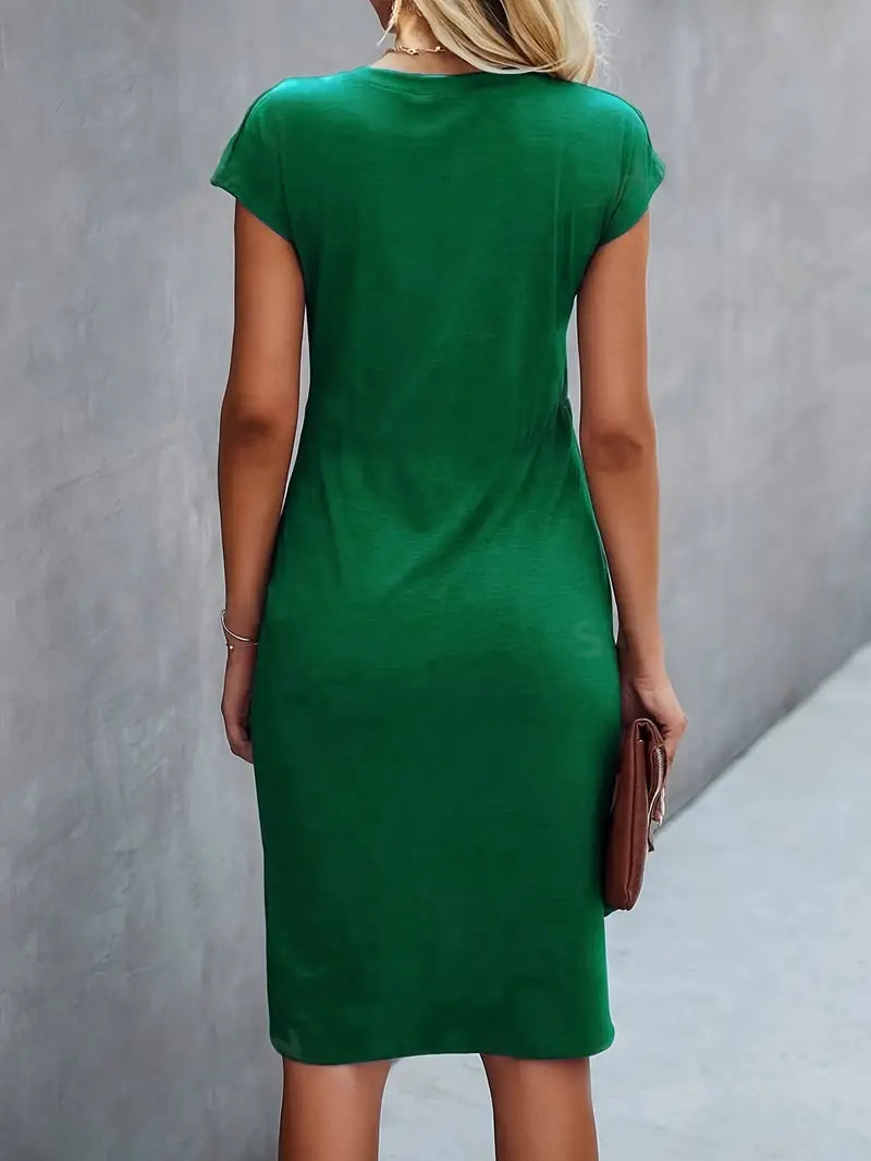Simone - Stylisches figurbetontes Kleid mit Rundhalsausschnitt