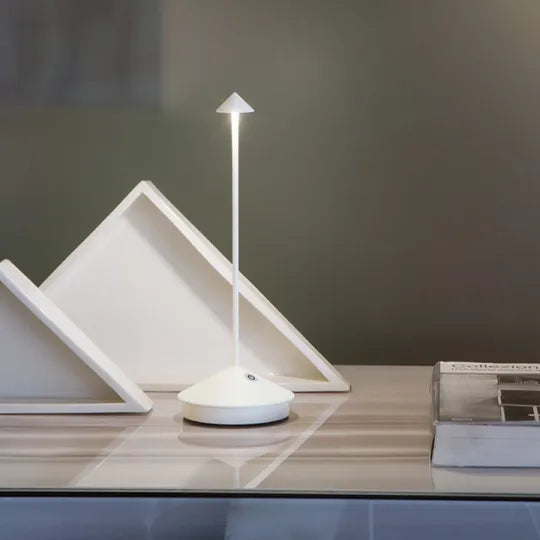 GlowLite - Wasserdichte kabellose LED Tischlampe mit Berührungssensor und dimmbarer Helligkeit