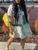 Tilda – Stilvolles locker sitzendes Minikleid mit V Ausschnitt und bedruckten langen Ärmeln