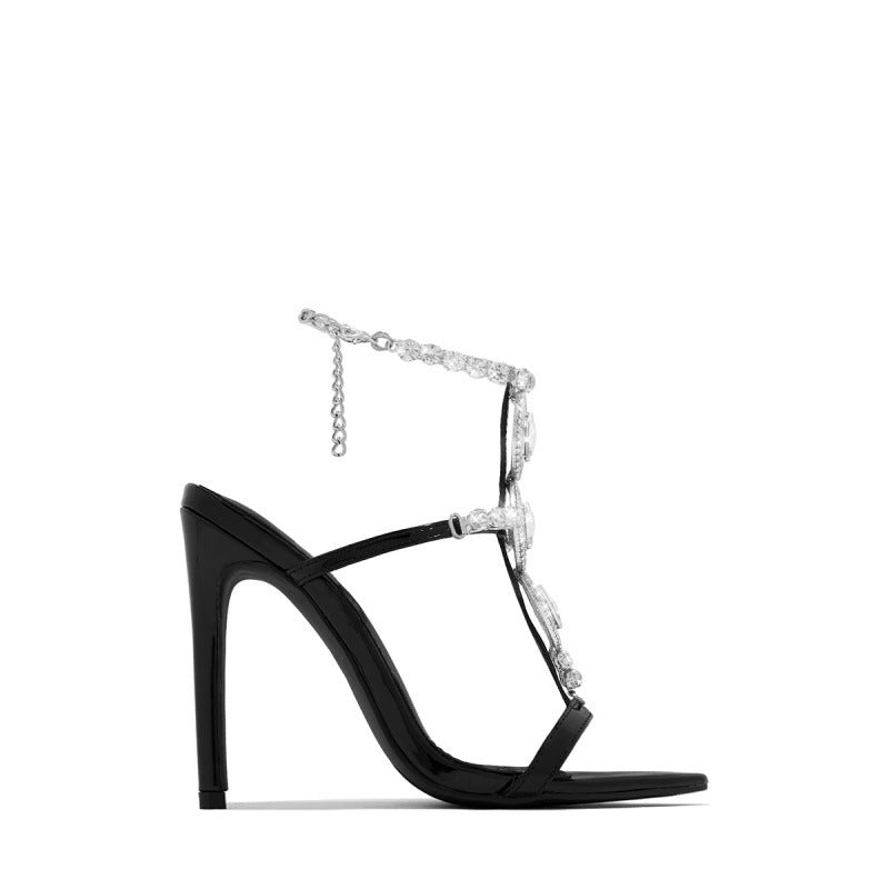 Ava – Funkelnde High Heels mit spitzer Spitze und eleganten Strass-Riemen