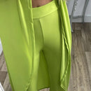 Amara – Vielseitiges Zweiteiler-Set mit ärmellosem RundhalsHemd und Hohe Taille-Hose
