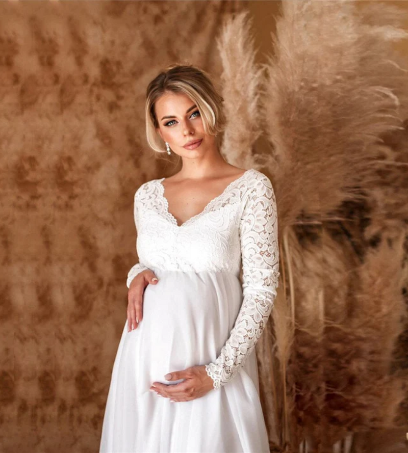 Clara – Weißes Maxi Umstandskleid für Damen mit stilvoller Passform