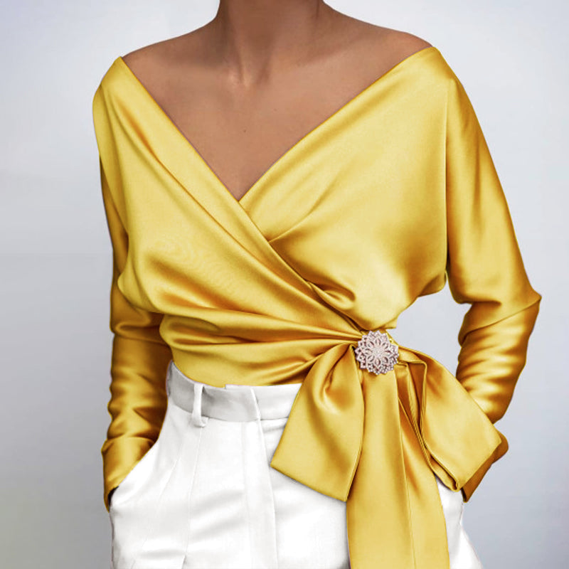Nayla – Stilvolle Bluse mit V Ausschnitt und langen Ärmeln für einen luxuriösen Look