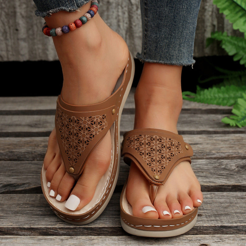 Aria – Flip-Flops mit weicher, gepolsterter Sohle und eleganten Riemen für den Sommeralltag