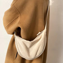 Filippa - Leichte Crossbody Tasche mit verstellbarem Schultergurt und Reißverschluss