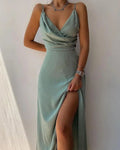 Birga – Elegantes ärmelloses Maxikleid mit V Ausschnitt Seitenschlitz und Spaghettiträgern
