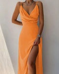 Birga – Elegantes ärmelloses Maxikleid mit V Ausschnitt Seitenschlitz und Spaghettiträgern