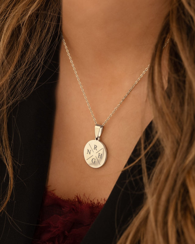 Muttertag – Herzliche Goldkette mit personalisierter Buchstabengravur