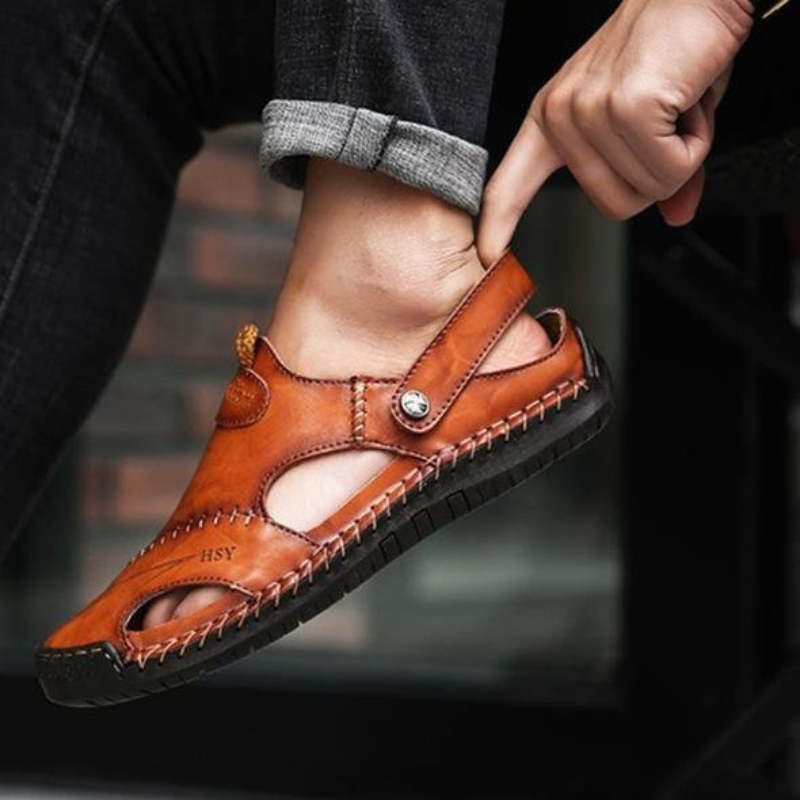 Alaric - Bequeme Sandalen mit verstellbarem Riemen und rutschfester Sohle