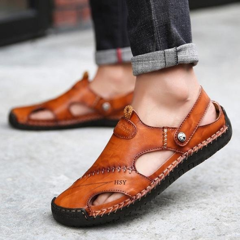 Alaric - Bequeme Sandalen mit verstellbarem Riemen und rutschfester Sohle