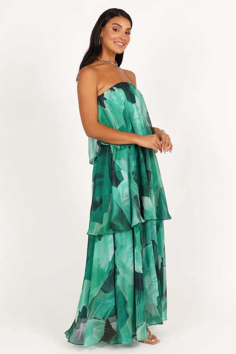 Sabrina - Lässiges trägerloses Maxikleid mit tropischen Stufenschichten