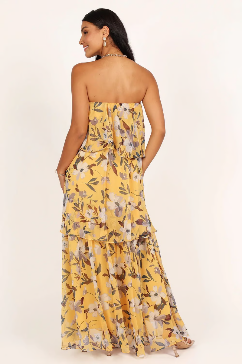Sabrina - Lässiges trägerloses Maxikleid mit tropischen Stufenschichten