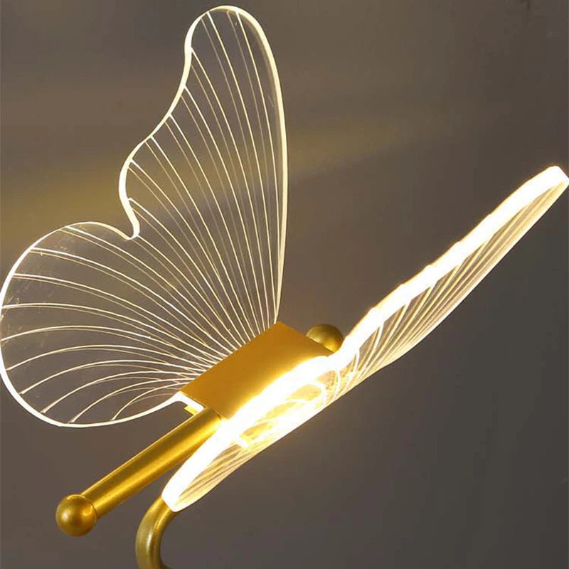 LumiWing – LED Schmetterlings Tischlampe mit verstellbarem Licht und Schalter