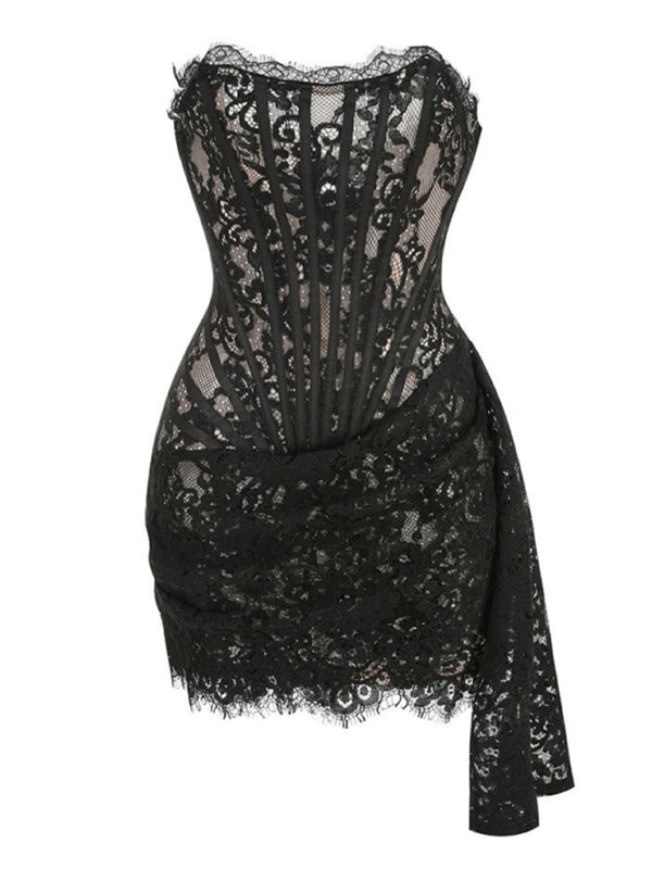 Elara – Trägerloses Korsettkleid mit elegant fließendem Rock
