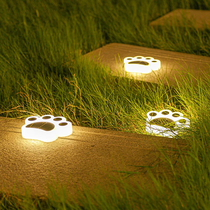 SolarGlow – Solarbetriebene Gartenleuchte mit Automatischer Einschaltung