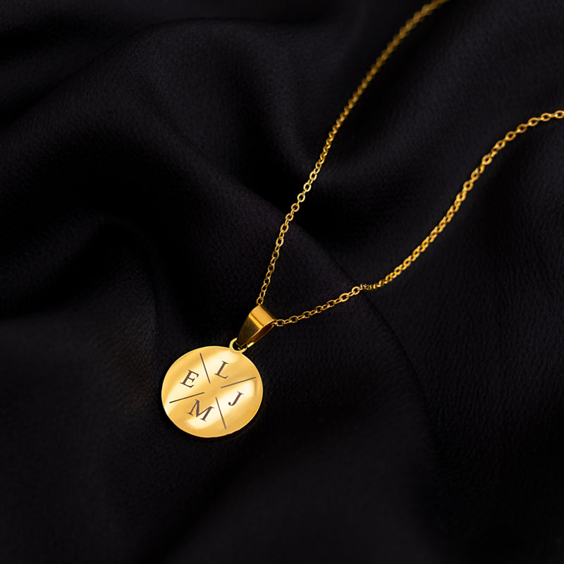 Muttertag – Herzliche Goldkette mit personalisierter Buchstabengravur