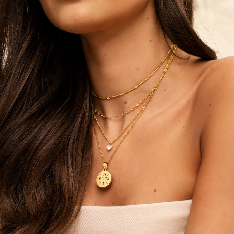 Muttertag – Herzliche Goldkette mit personalisierter Buchstabengravur