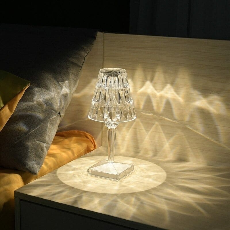 GlowLume – Dekorative Tischlampe mit USB Aufladung und einstellbarer Helligkeit