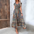 Clarissa – Stilvolles bedrucktes Kleid mit V Ausschnitt und lockerer Passform