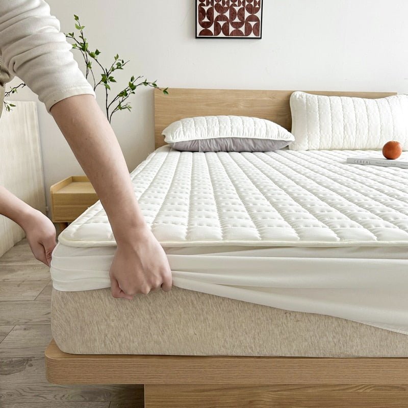 ComfyLayer - Gesteppter Matratzenbezug mit Reißverschluss für weiche und schützende Bettwaren