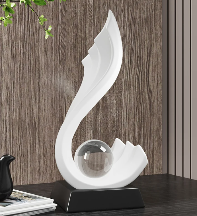 BaseGlow – Klare Kugelskulptur mit künstlerischer Basis für moderne Präsentation