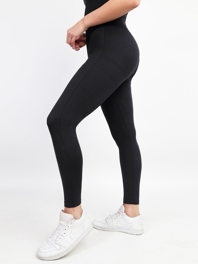 Eliza – Figurbetonter Jumpsuit mit formender Passform und flüssiger Bewegungsfreiheit