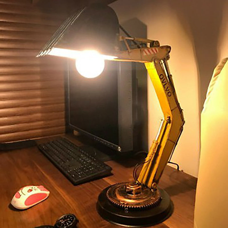 GravLite – LED-Bagger Tischleuchte mit realistischem Bagger Entwerfen