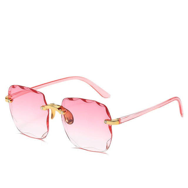 ShadeLuxe – Stylische Sonnenbrille mit UV-Schutz und leichtem Rahmen