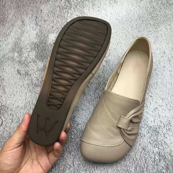 Yamina - Bequeme Anti Rutsch Flachschuhe für sichere und stilvolle Schritte