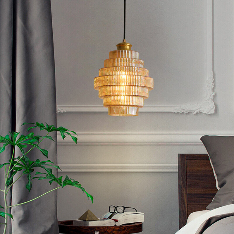 LuxeHalo - Pendelleuchte mit elegantem Schirm und verstellbarer Hängekette
