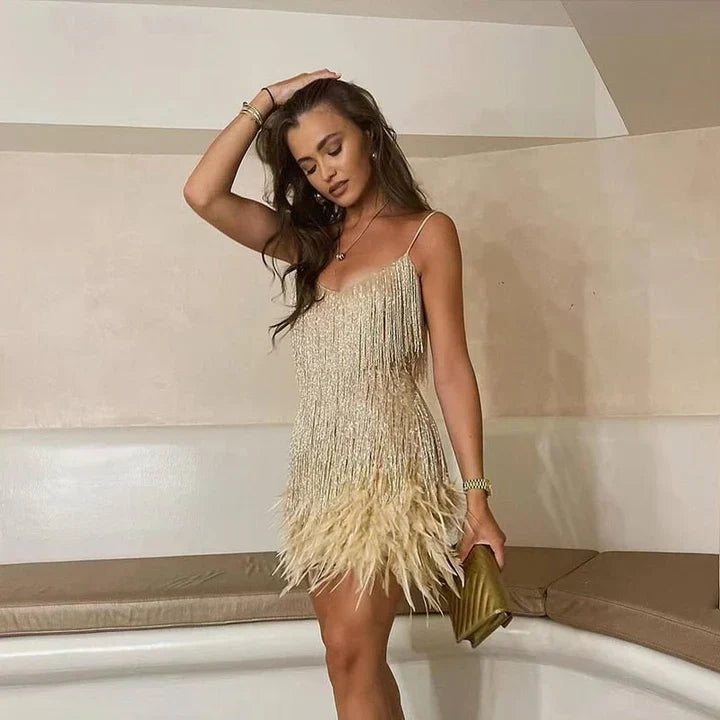 Luise - Modisches ärmelloses Minikleid mit Spaghetti Trägern und rückenfreiem Gestaltung