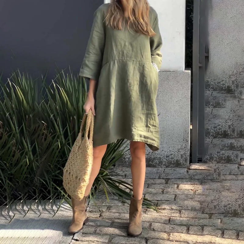 Romy – Locker geschnittenes Minikleid mit langen Ärmeln und Taschendesign