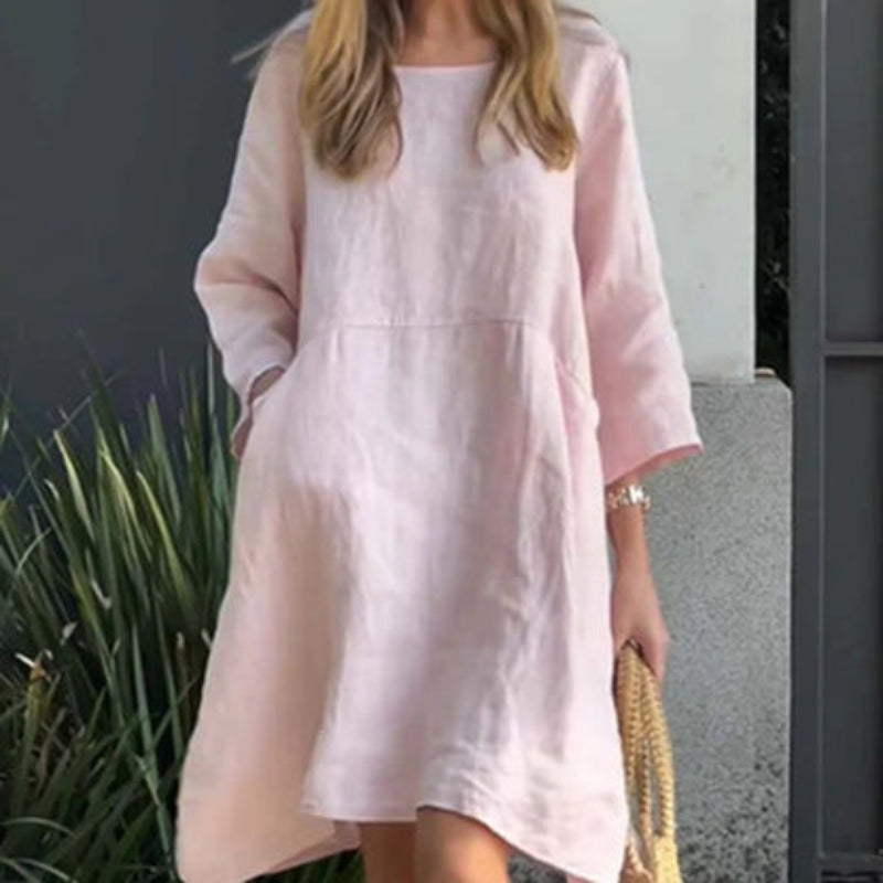 Romy – Locker geschnittenes Minikleid mit langen Ärmeln und Taschendesign