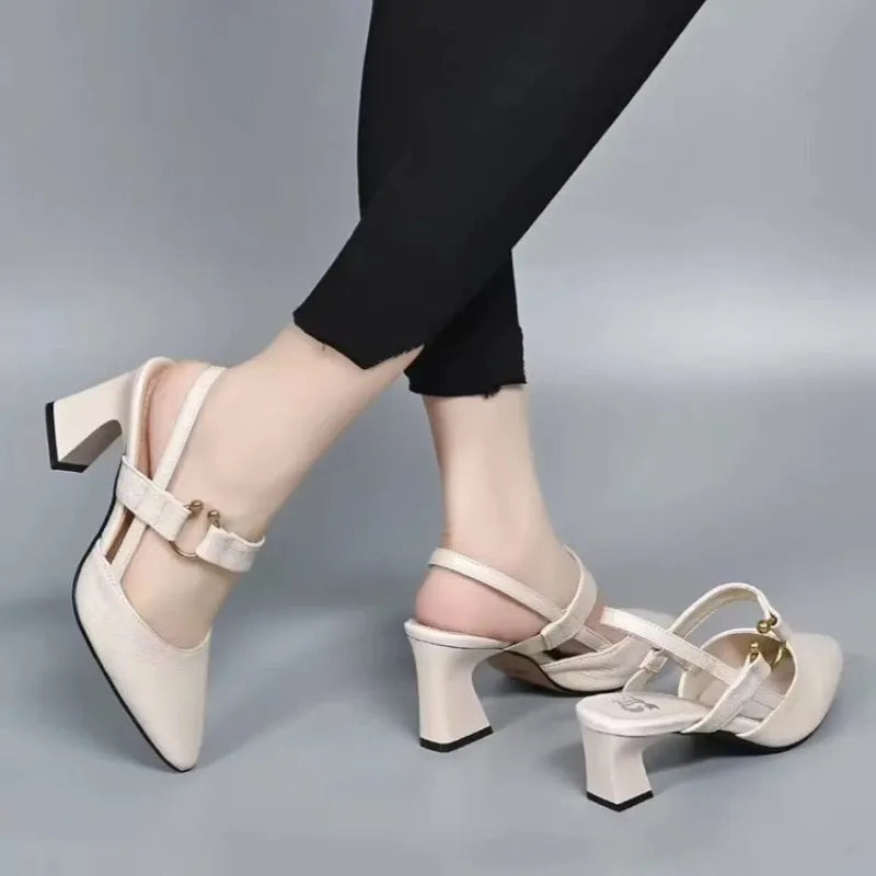 Silvana – Bequeme Schuhe mit spitzer Spitze Absatz Schnallen und rutschfester