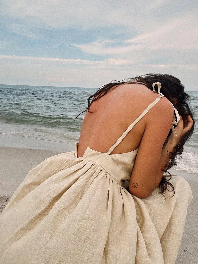 Elvire - Modisches ärmelloses Midikleid mit Spaghetti Trägern und Taschen