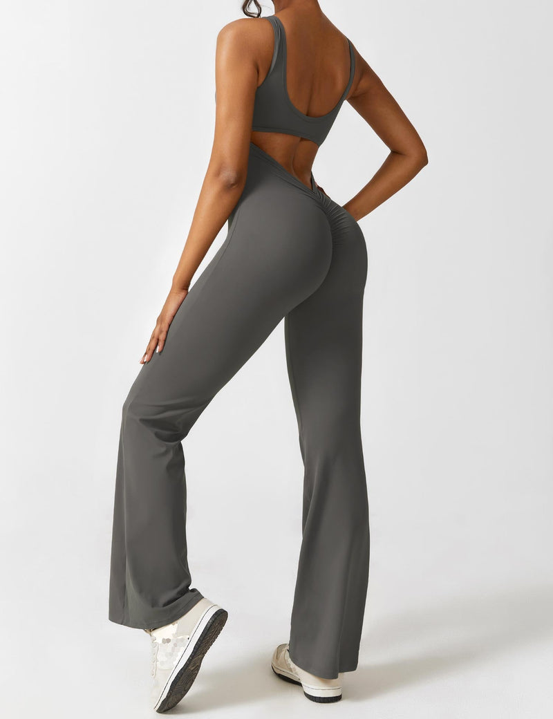 Sophia - Modischer ärmelloser ausgestellter Jumpsuit mit schmaler Passform und breiten Trägern