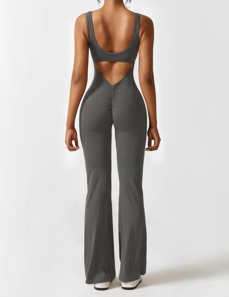 Sophia - Modischer ärmelloser ausgestellter Jumpsuit mit schmaler Passform und breiten Trägern
