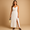 Elena – Fließendes Maxikleid mit Schlitz und verstellbaren dünnen Trägern